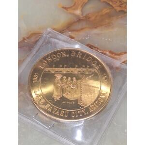 London Bridge Lake Havasu AZ 1971 Bicentennial Commemorative Coin - Mint